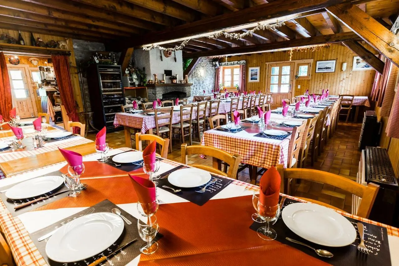 Restaurant Gautard - Chambres D'Hotes Les Tavaillons Thorens-Glieres 0*,